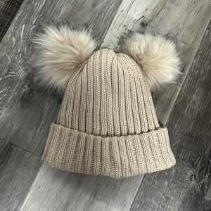 Cream pom pom beanie